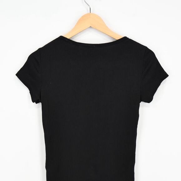 Levi's Women's Ribbed Scoopneck Short Sleeve Tee Shirt Black Size Medium - Picture 5 of 7
